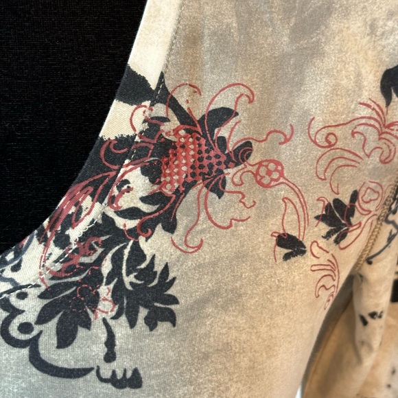 Marc Aurel Embroidery Sequin Stretch Top - Picture 7 of 8